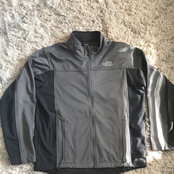 The North Face Soft Shell Jacket - Picture 2 of 8